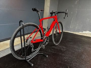 Used BMC Roadmachine AMP THREE 2022 2022 Road & Gravel, Orange — image 3 of 3