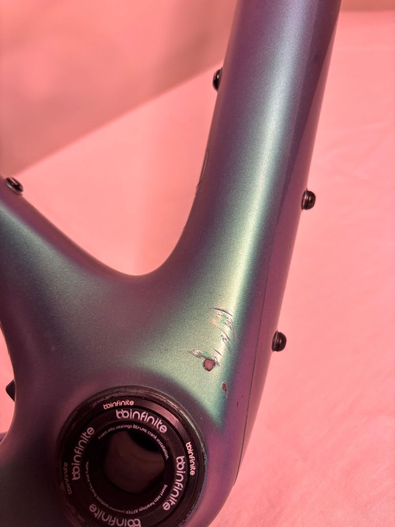 BBInfinite エアロード用BB Shimano Threaded Bottom Bracket