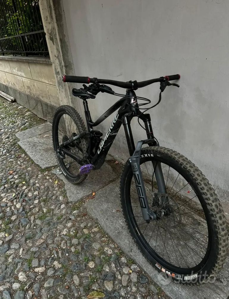 Lapierre Spicy Team CF 2021 2021 Mountainbike usato, Nero — immagine 2 di 4