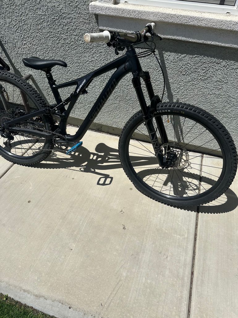 Used Specialized Stumpjumper Alloy 2023 2023 Mountainbike, Black, 29 — image 8 of 13