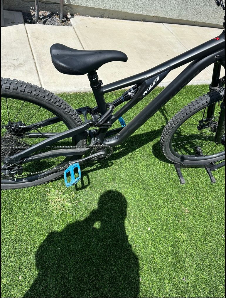 Used Specialized Stumpjumper Alloy 2023 2023 Mountainbike, Black, 29 — image 3 of 13