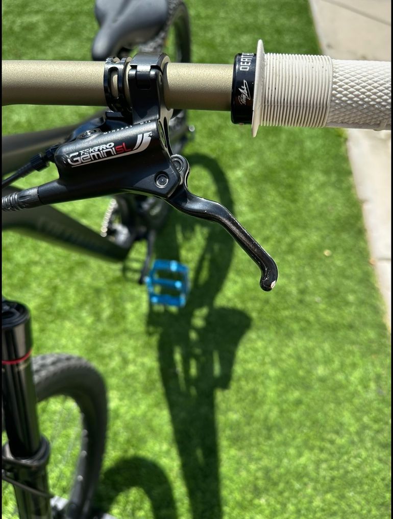 Used Specialized Stumpjumper Alloy 2023 2023 Mountainbike, Black, 29 — image 4 of 13