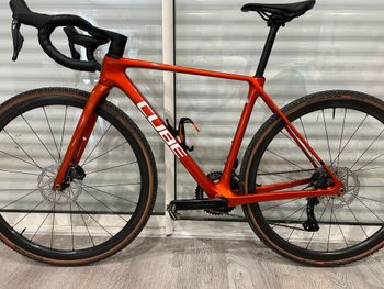 Used CUBE CROSS RACE C:62 SLX 2025 2025 Road & Gravel, Orange — image 2 of 5