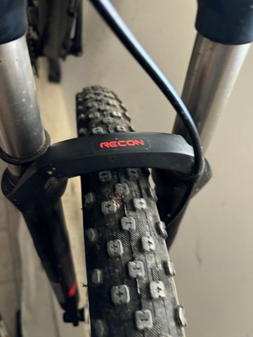 Used CUBE Race One 2016 2016 Mountainbike, Black, 27.5, 29 — image 5 of 7