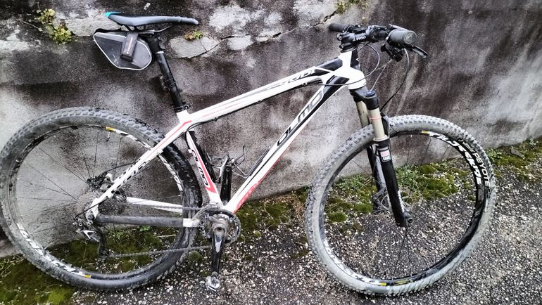 Olmo Gran Gobi 2015 Mountainbike usato, Bianco — immagine 2 di 3