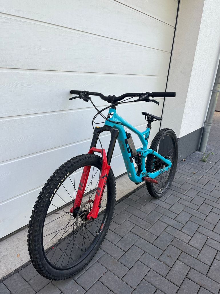 Używany GT Force 29 Elite 2021 2021 Mountainbike — zdjęcie 2 z 6