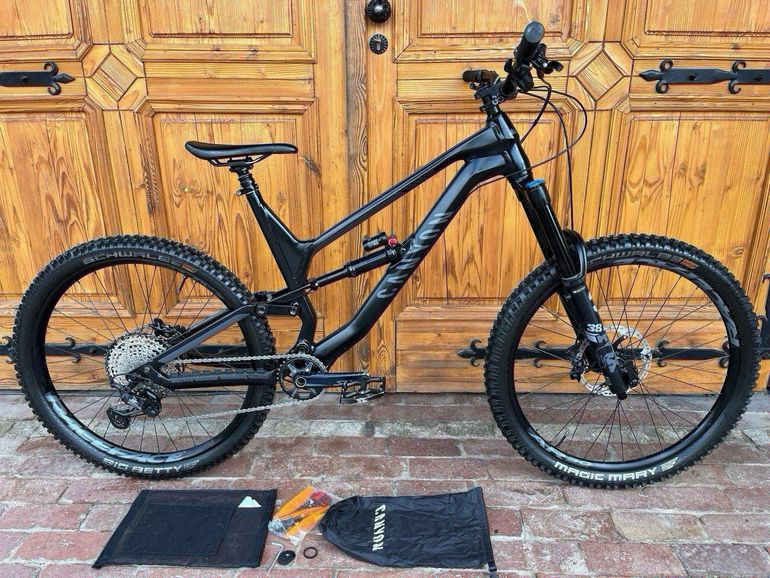 Used Canyon Torque 7 2021 2021 Mountainbike, Black, 27.5 — image 2 of 19