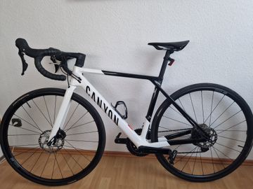 Canyon Ultimate CF SL 7 2024 2024 Road & Gravel d'occasion — image 1 sur 19