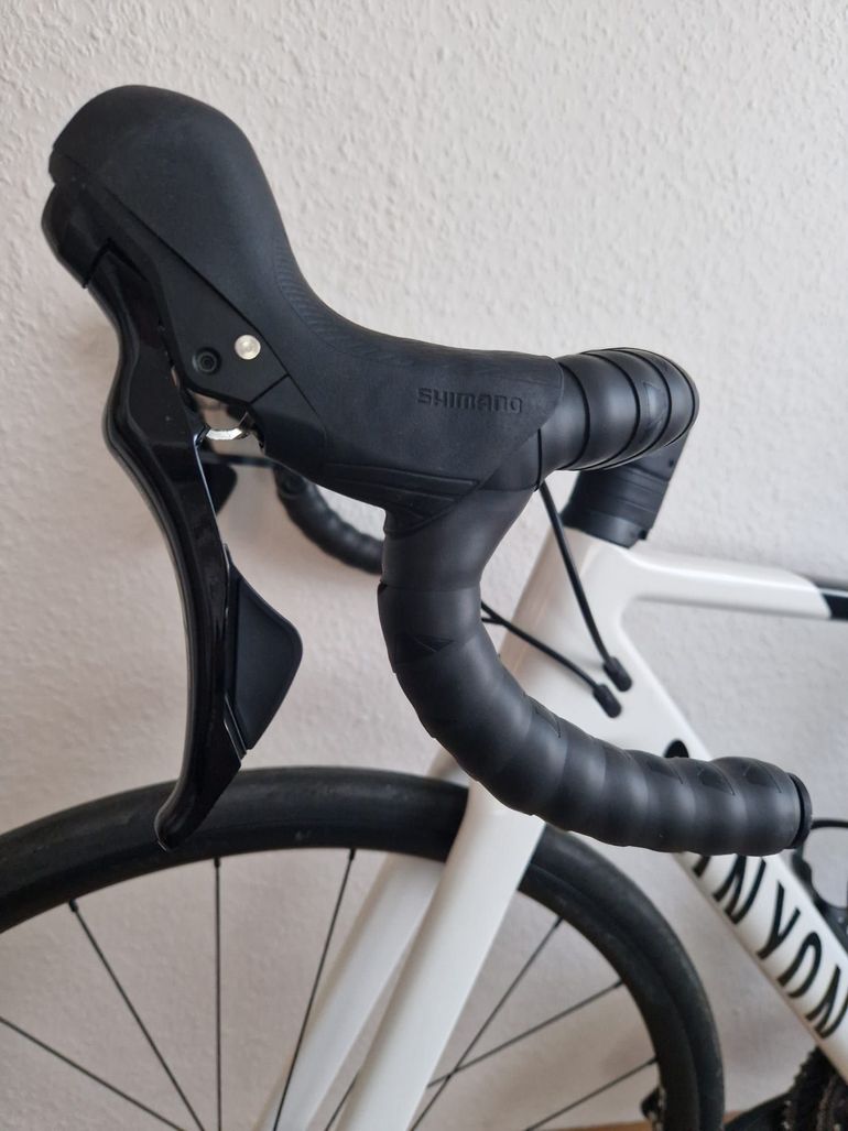 Canyon Ultimate CF SL 7 2024 2024 Road & Gravel d'occasion — image 12 sur 19