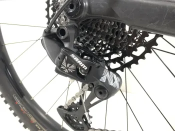 Used Santa Cruz Bronson 2022 Mountainbike, Black — image 3 of 9