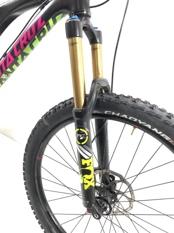 Used Santa Cruz Bronson 2022 Mountainbike, Black — image 8 of 9