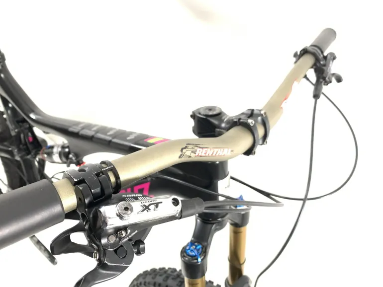 Used Santa Cruz Bronson 2022 Mountainbike, Black — image 9 of 9