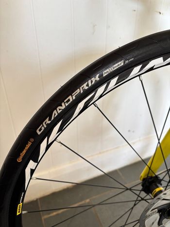 Used Scott Addict RC 30 2021 2021 Road & Gravel — image 15 of 19