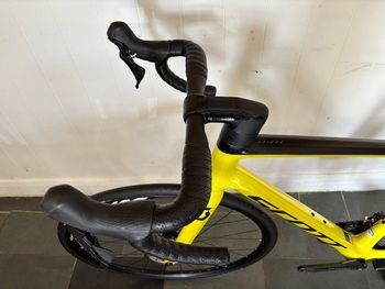 Used Scott Addict RC 30 2021 2021 Road & Gravel — image 14 of 19