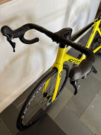Used Scott Addict RC 30 2021 2021 Road & Gravel — image 18 of 19