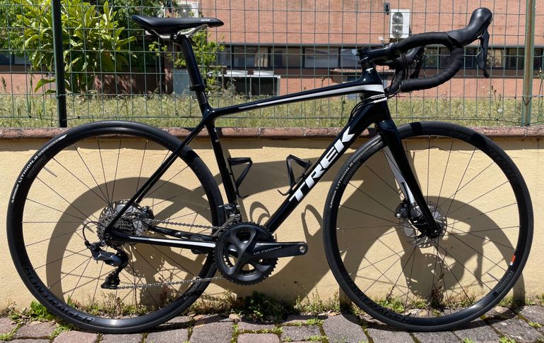 Used Trek SL 6 2020 Disc 2020 Road & Gravel, Black — image 1 of 3