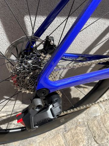 Used Giant Propel Advanced 1 2024 2024 Road & Gravel, Blue — image 2 of 8