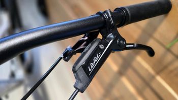 Used Specialized Chisel 2025 2025 Mountainbike, Light Gray, 29 — image 7 of 13