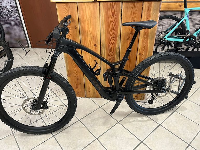 Brugt Trek Fuel EXe 9.8 XT 2024 2024 Mountainbike — billede 12 af 12