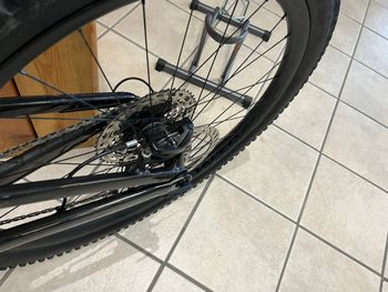 Brugt Trek Fuel EXe 9.8 XT 2024 2024 Mountainbike — billede 5 af 12