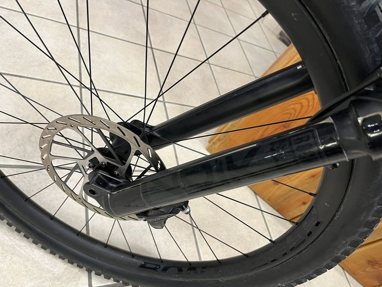 Brugt Trek Fuel EXe 9.8 XT 2024 2024 Mountainbike — billede 7 af 12