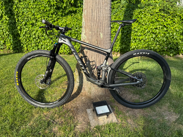 Gebrauchtes Giant Anthem Advanced Pro 29 1 2019 2019 Mountainbike, Hellgrau, 29 — Bild 16 von 17