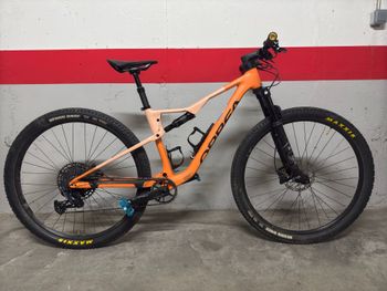 Used Orbea OIZ H20 2024 2024 Mountainbike, Orange, 29 — image 4 of 4