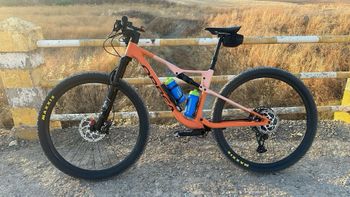 Used Orbea OIZ H20 2024 2024 Mountainbike, Orange, 29 — image 2 of 4