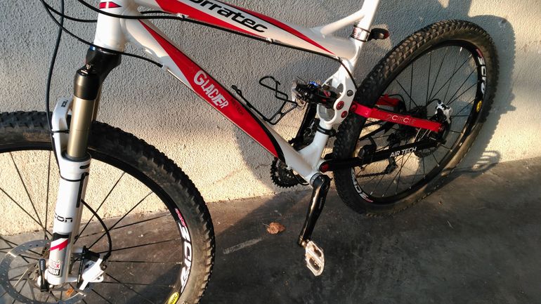 Gebrauchtes Corratec Air Tech Glacier 2010 Mountainbike, Rot — Bild 7 von 7