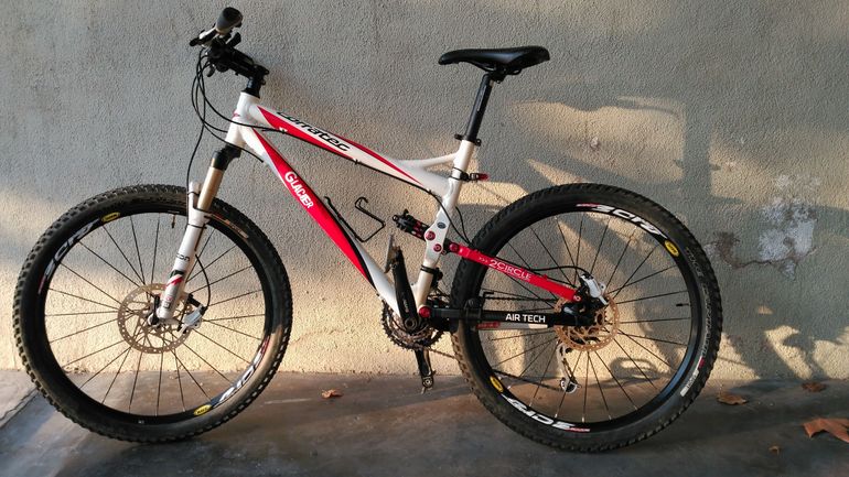 Gebrauchtes Corratec Air Tech Glacier 2010 Mountainbike, Rot — Bild 2 von 7
