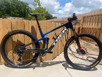 Used Trek Top Fuel 9.7, SRAM NX Eagle, Upgraded Suspension 2022 MTB