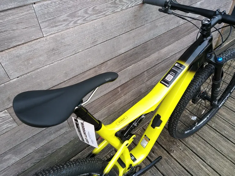 Used Cannondale Scalpel Carbon 4 2021 Mountainbike, Hellgrau — image 9 of 10