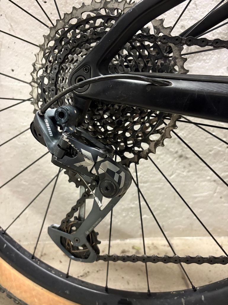Gebrauchtes BMC Fourstroke 01 THREE 2020 Mountainbike, Schwarz, 29 — Bild 17 von 18