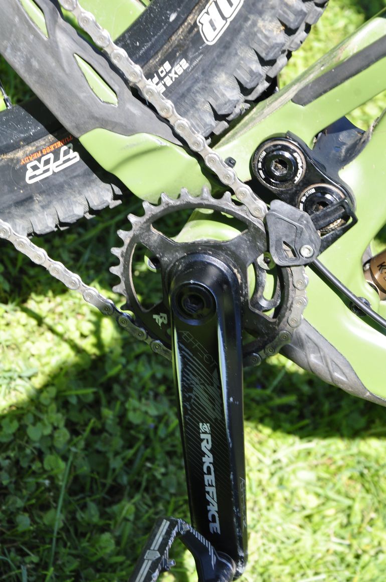 Used Pivot Switchblade Shimano Deore XT 2022 Mountainbike, Green — image 6 of 15