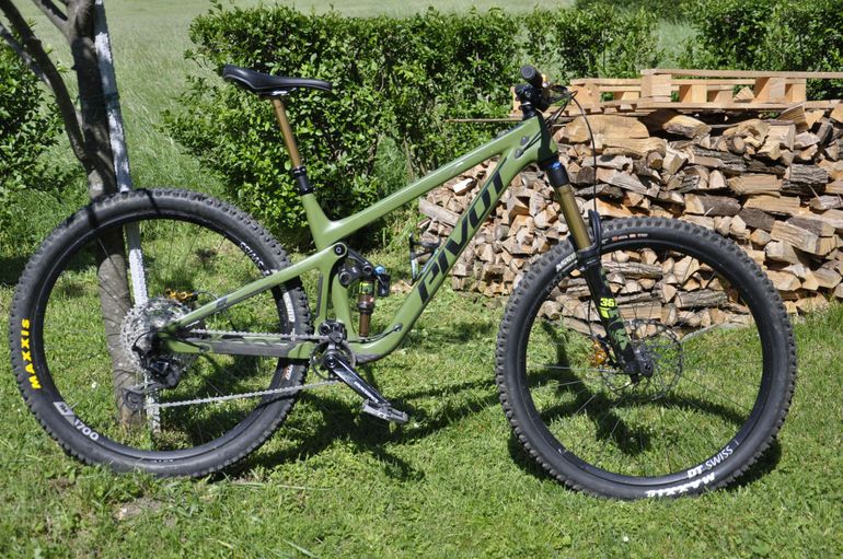 Pivot Switchblade Shimano Deore XT 2022