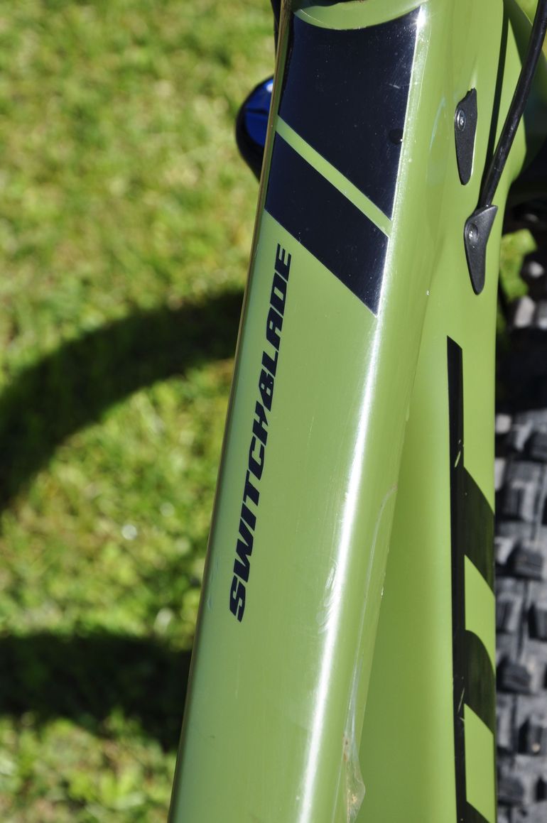 Used Pivot Switchblade Shimano Deore XT 2022 Mountainbike, Green — image 9 of 15