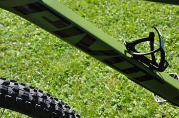 Used Pivot Switchblade Shimano Deore XT 2022 Mountainbike, Green — image 4 of 15