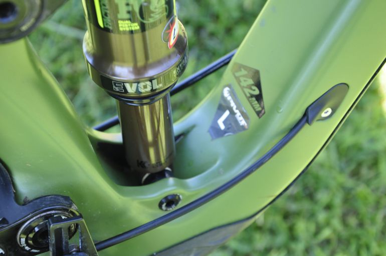 Used Pivot Switchblade Shimano Deore XT 2022 Mountainbike, Green — image 2 of 15