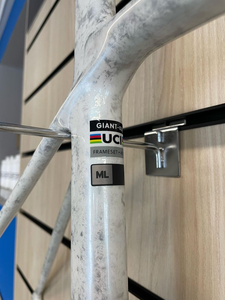Used Giant TCR Advanced SL Frameset Frameset 2025 Road & Gravel, White — image 3 of 4
