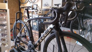 Used Trek Emonda SL 6 ETAP 54 2021 Road & Gravel — image 3 of 6