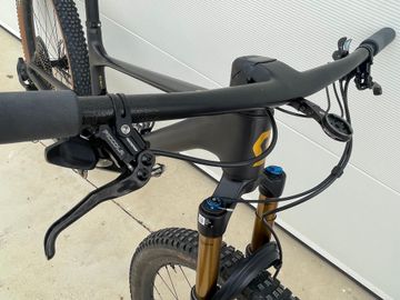 Brugt Scott Spark 900 Ultimate EVO AXS 2023 2023 Mountainbike — billede 4 af 9