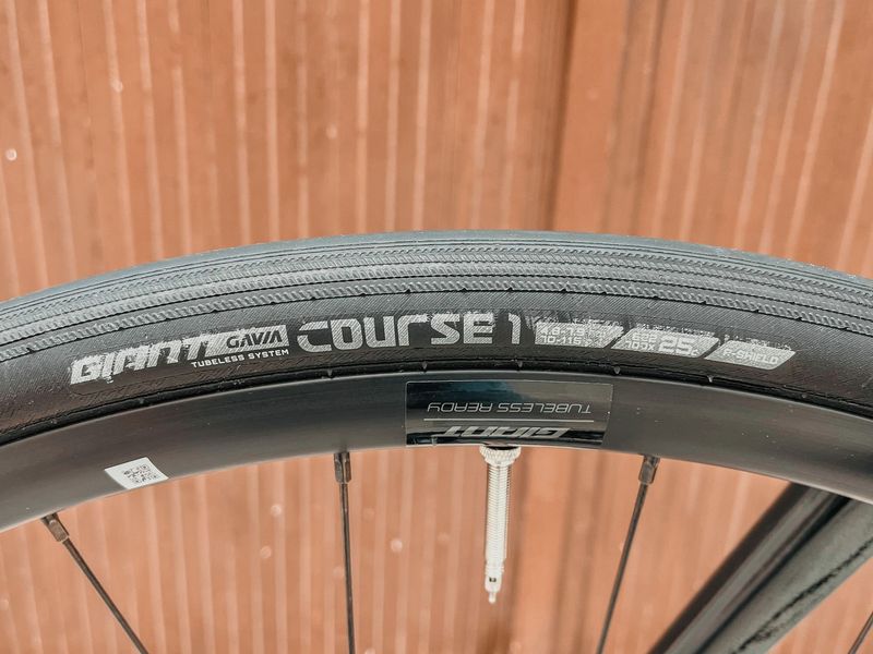 Giant TCR Advanced Disc 2 2024 2024 Road & Gravel usato, Nero — immagine 18 di 20