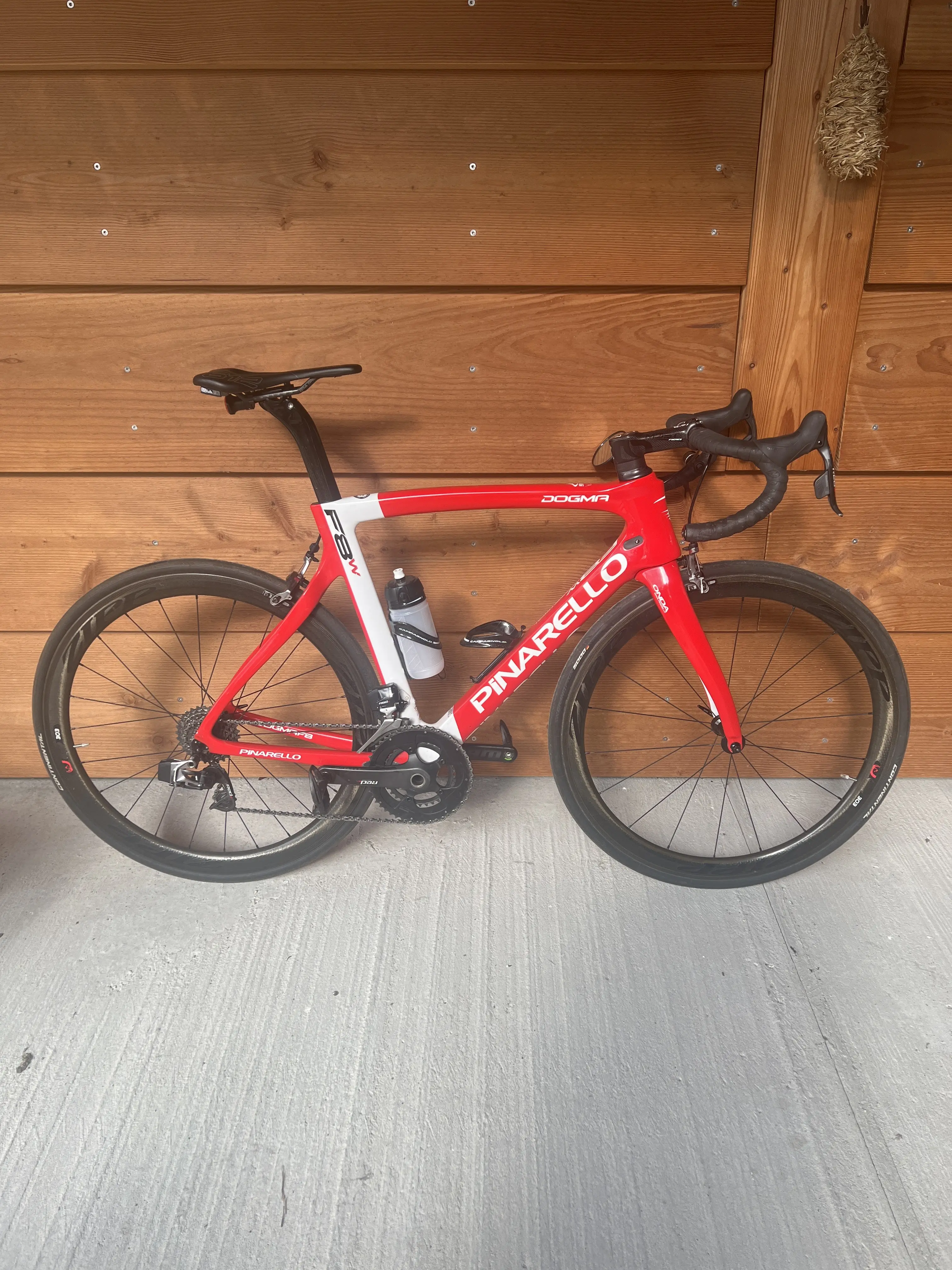 pinarello dogma f8w