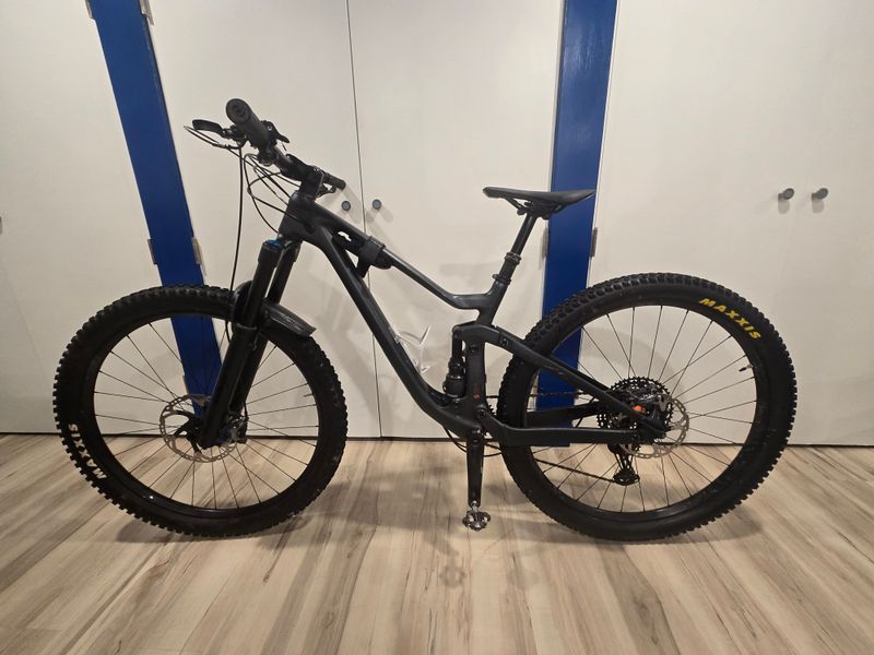 Used Scott Genius 910 2022 2022 Mountainbike, Black, 29 — image 3 of 8
