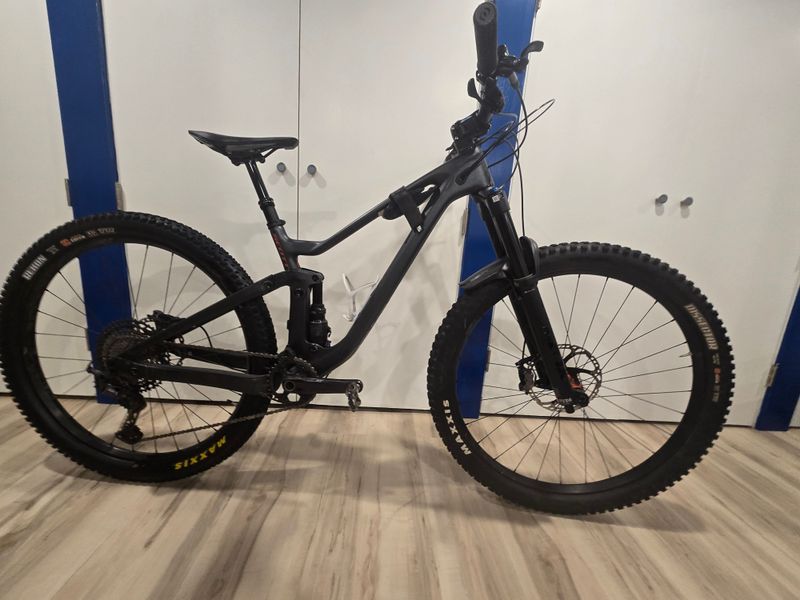 Used Scott Genius 910 2022 2022 Mountainbike, Black, 29 — image 2 of 8