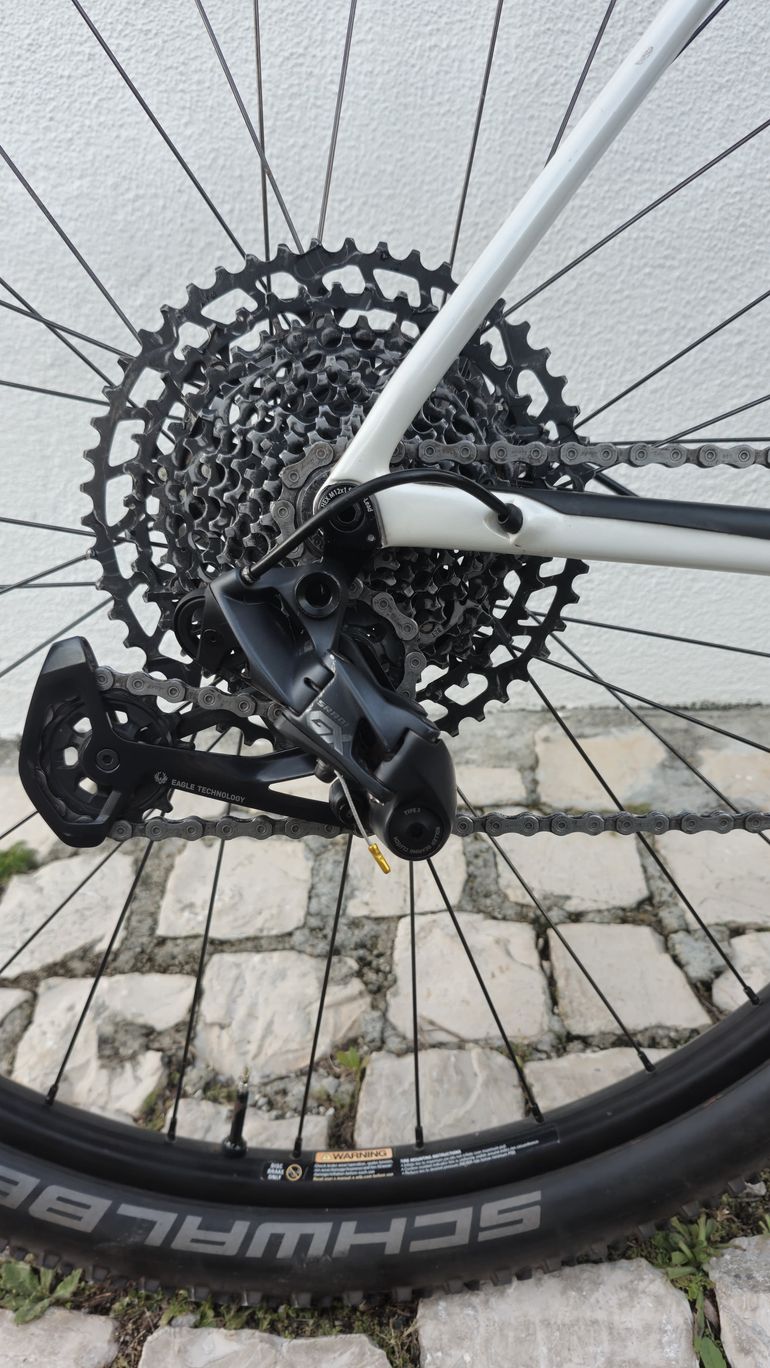 Tweedehands Cannondale F-si SRAM GX Eagle 2023 Mountainbike — afbeelding 3 van 13