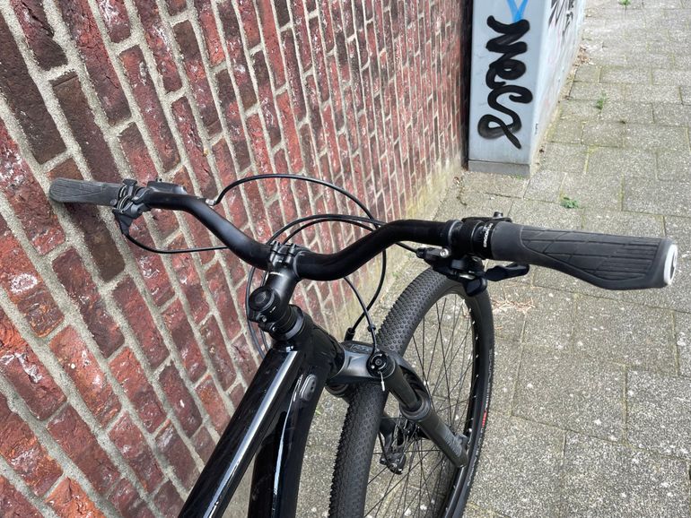 Used Cannondale Trail Shimano Deore 2021 Mountainbike, Black — image 2 of 7