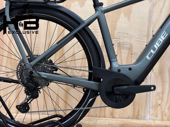 Used CUBE Kathmandu Hybrid Pro 750 XT 2024 Mountainbike — image 3 of 15