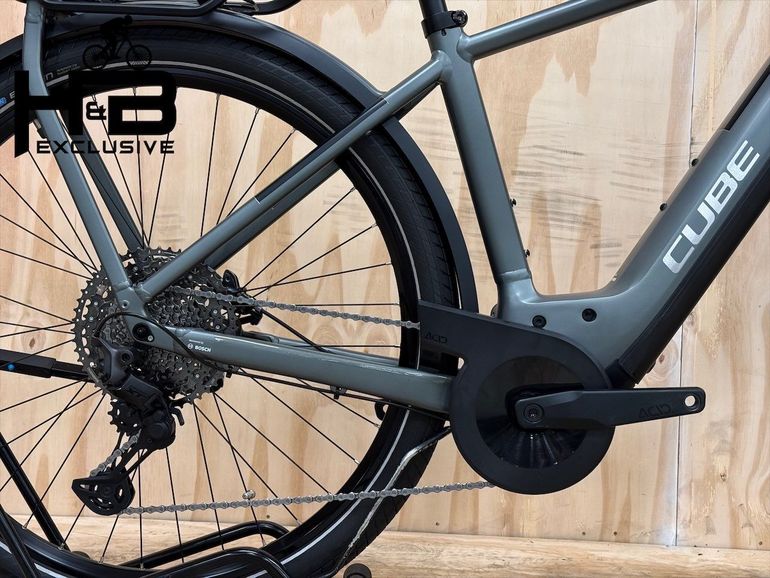 Used CUBE Kathmandu Hybrid Pro 750 XT 2024 Mountainbike — image 3 of 15