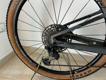 Brugt Mondraker F-PODIUM CARBON DC 2023 2023 Mountainbike — billede 3 af 8